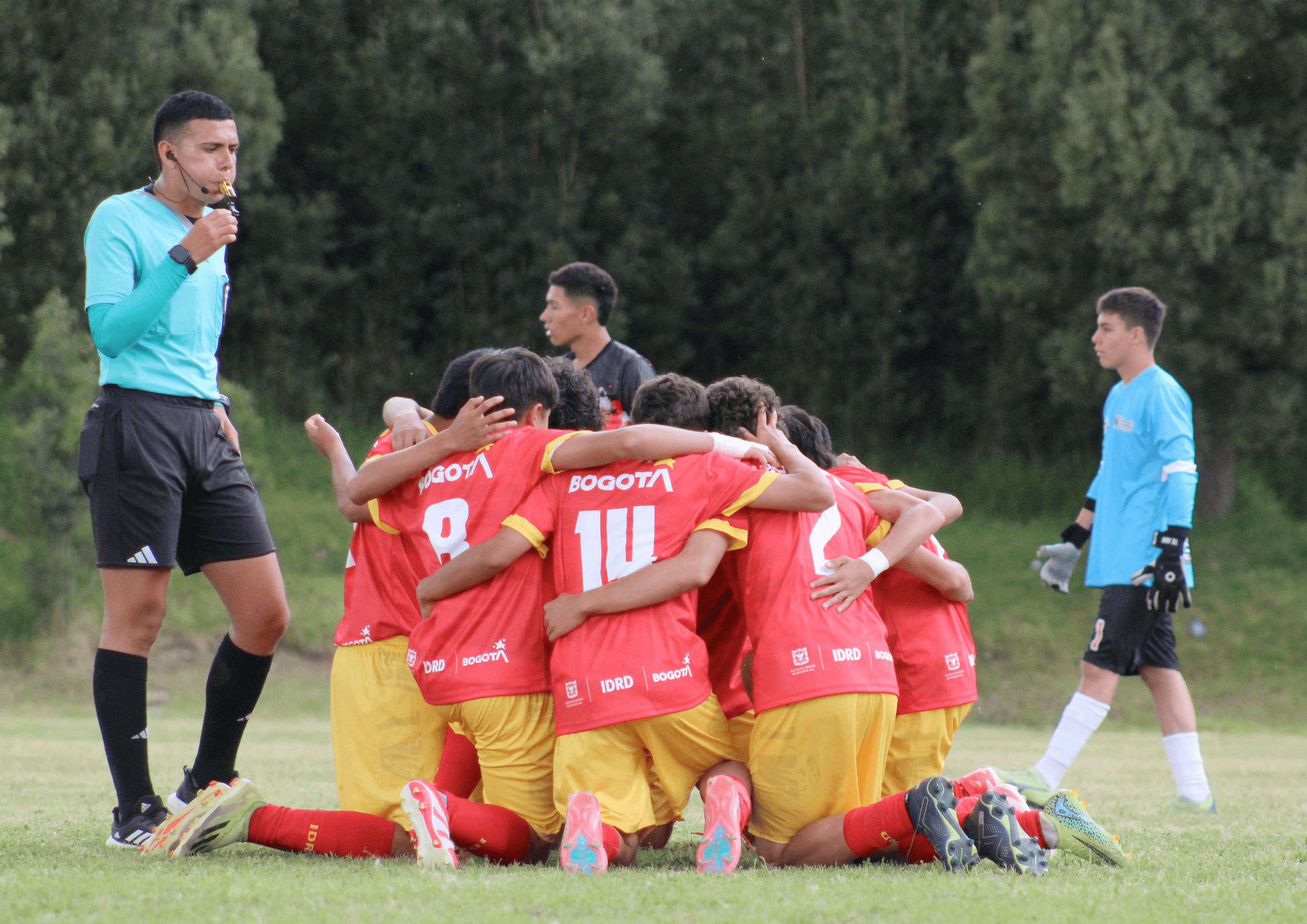 En los Juegos Intercolegiados, el compañerismo demuestra que el deporte también es unión